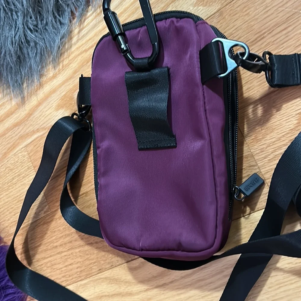 Hipwik crossbody convertible, burgundy bag